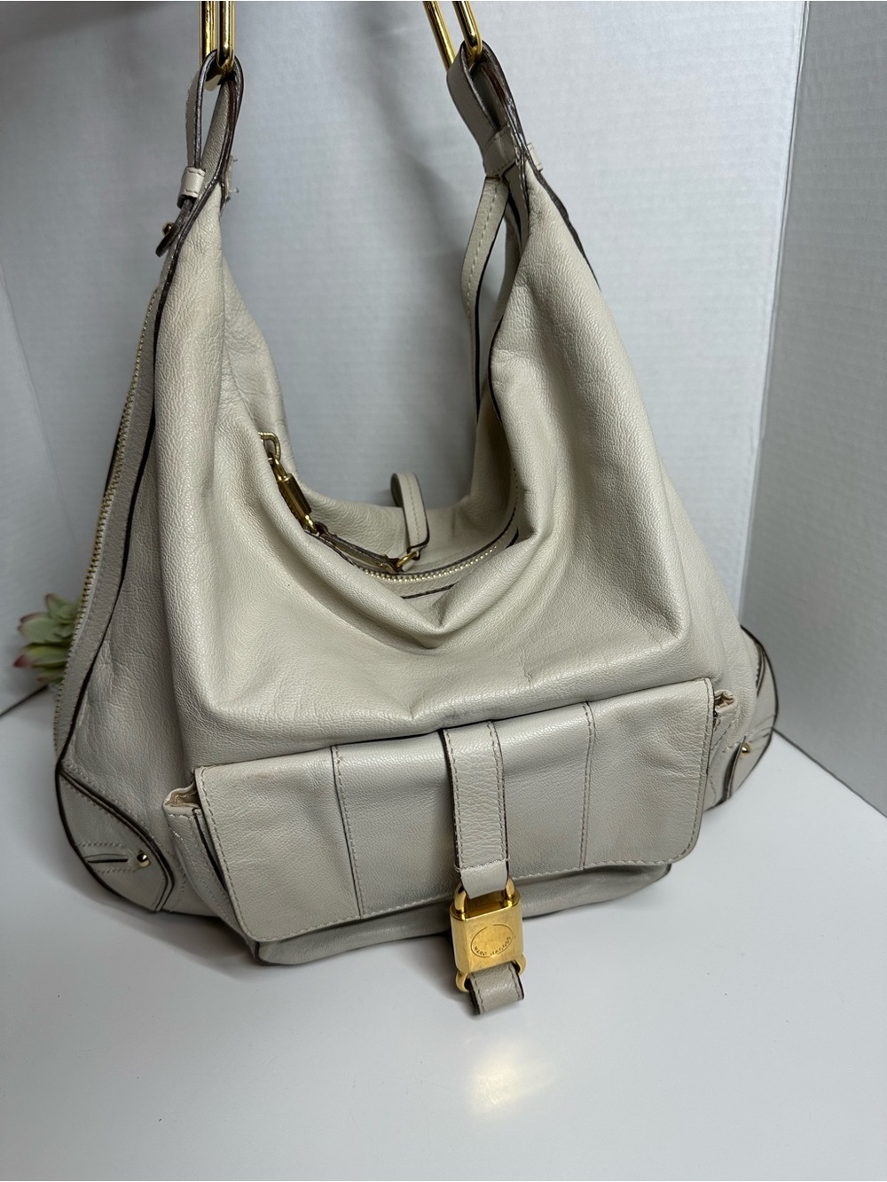 Marc Jacobs Cream Leather Hobo Shoulder Bag with Gold Hardware